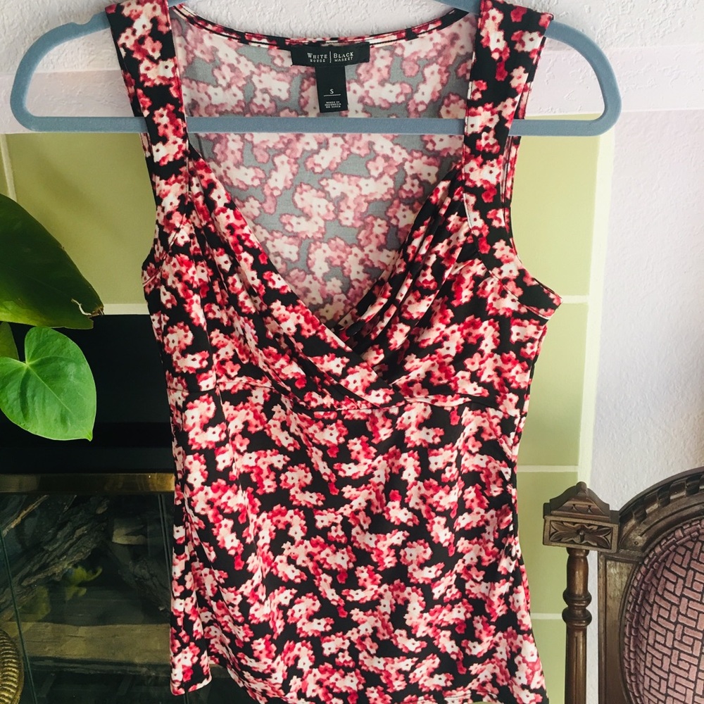 🌺WHITE HOUSE/ BLACK MARKET Sleeveless Top(S)🌺
